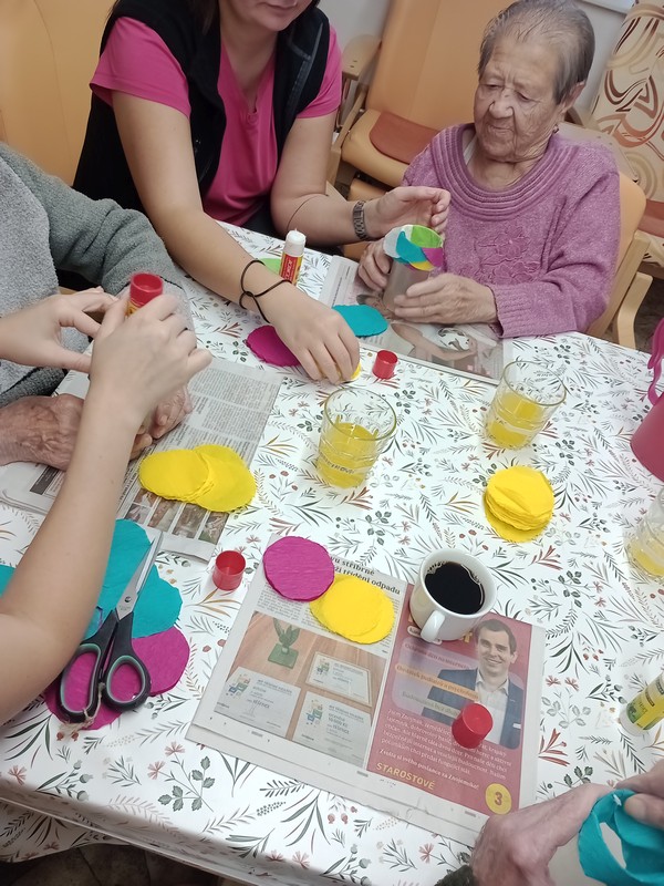 Co se u nás dějě? Podzimní tvoření, výlety i sladké zážitky (5)