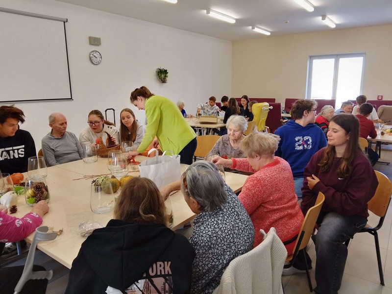 Oslava mezinárodního dne seniorů (8)