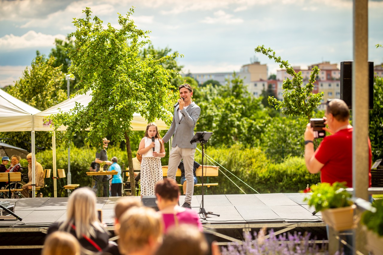 Zahradní slavnost - obrázek 21